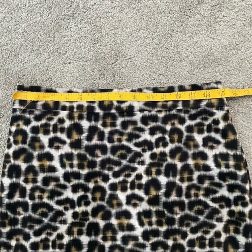 Ann Taylor Cheetah Print Pencil Skirt Size 6 - Picture 8 of 13